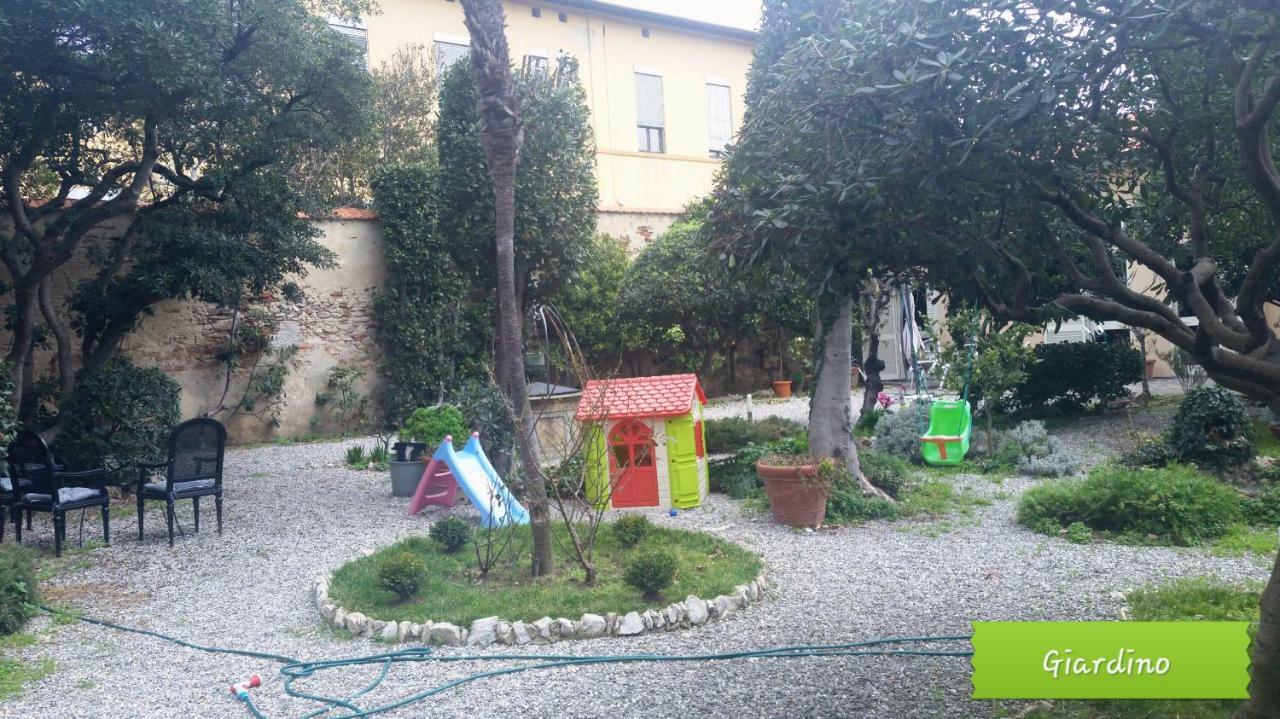 Villa Salvini Marina Di Pisa Exterior foto