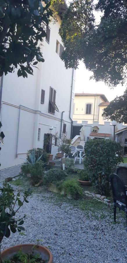 Villa Salvini Marina Di Pisa Exterior foto
